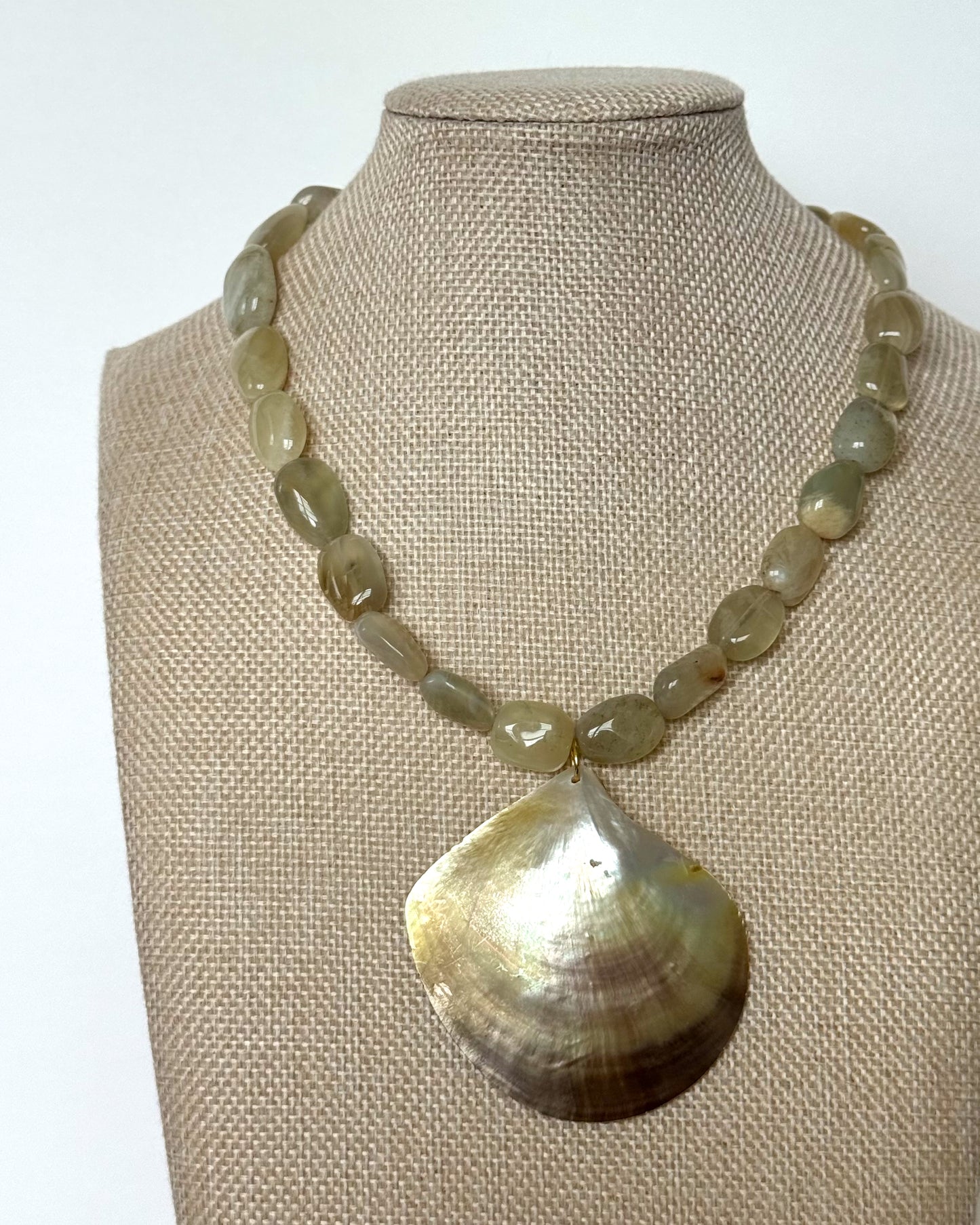 LIMÓN NECKLACE