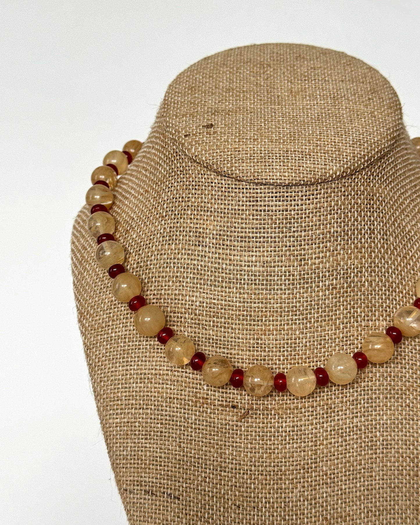 APPLE CRISP NECKLACE