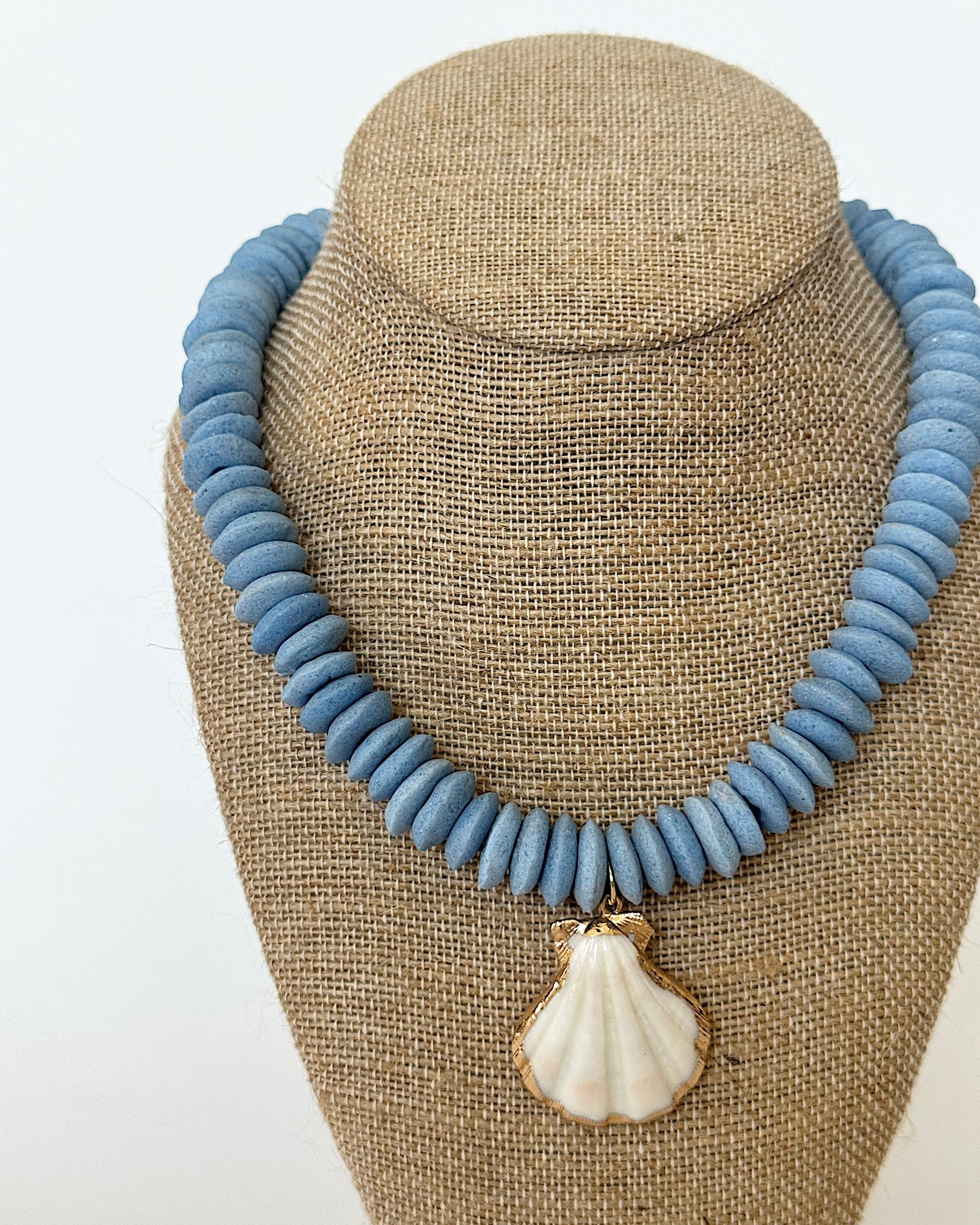 CAROLINA SHELL NECKLACE