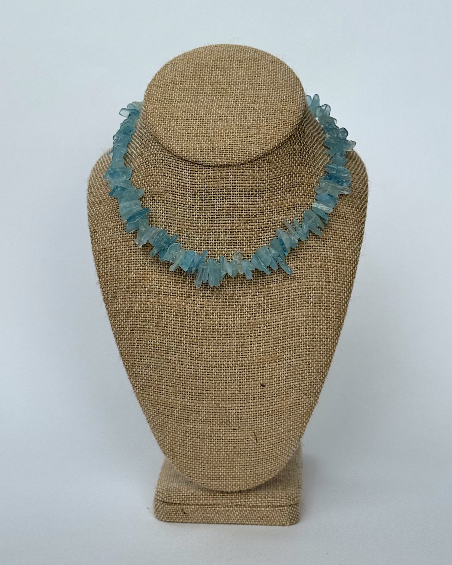 FROSTY NECKLACE