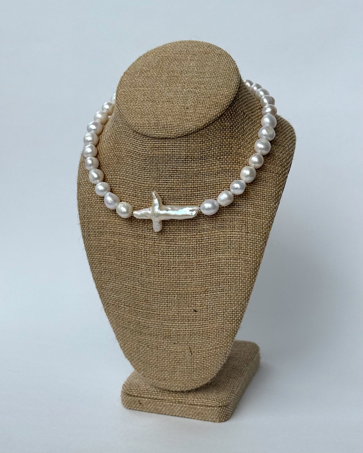 HALO PEARL NECKLACE