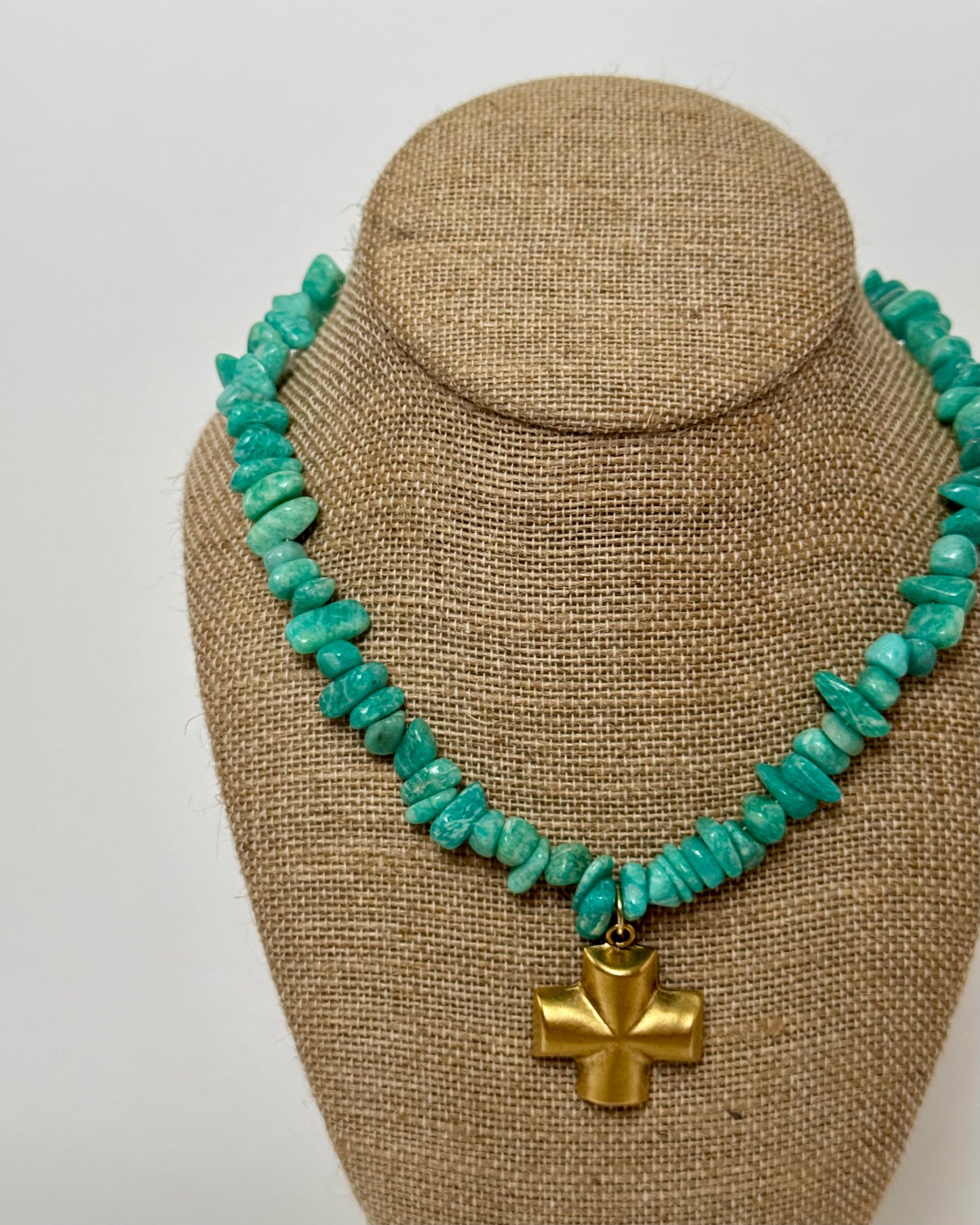 LAGUNA CROSS NECKLACE