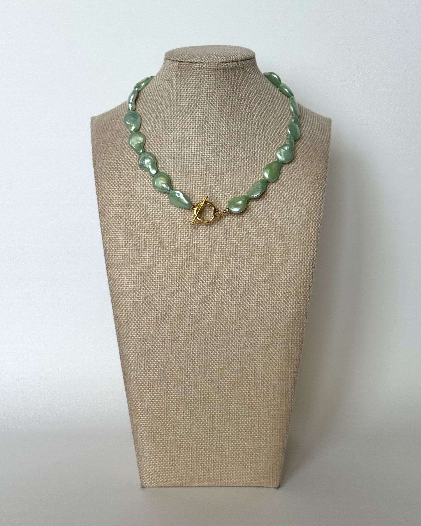 LIBBY PEARL NECKLACE