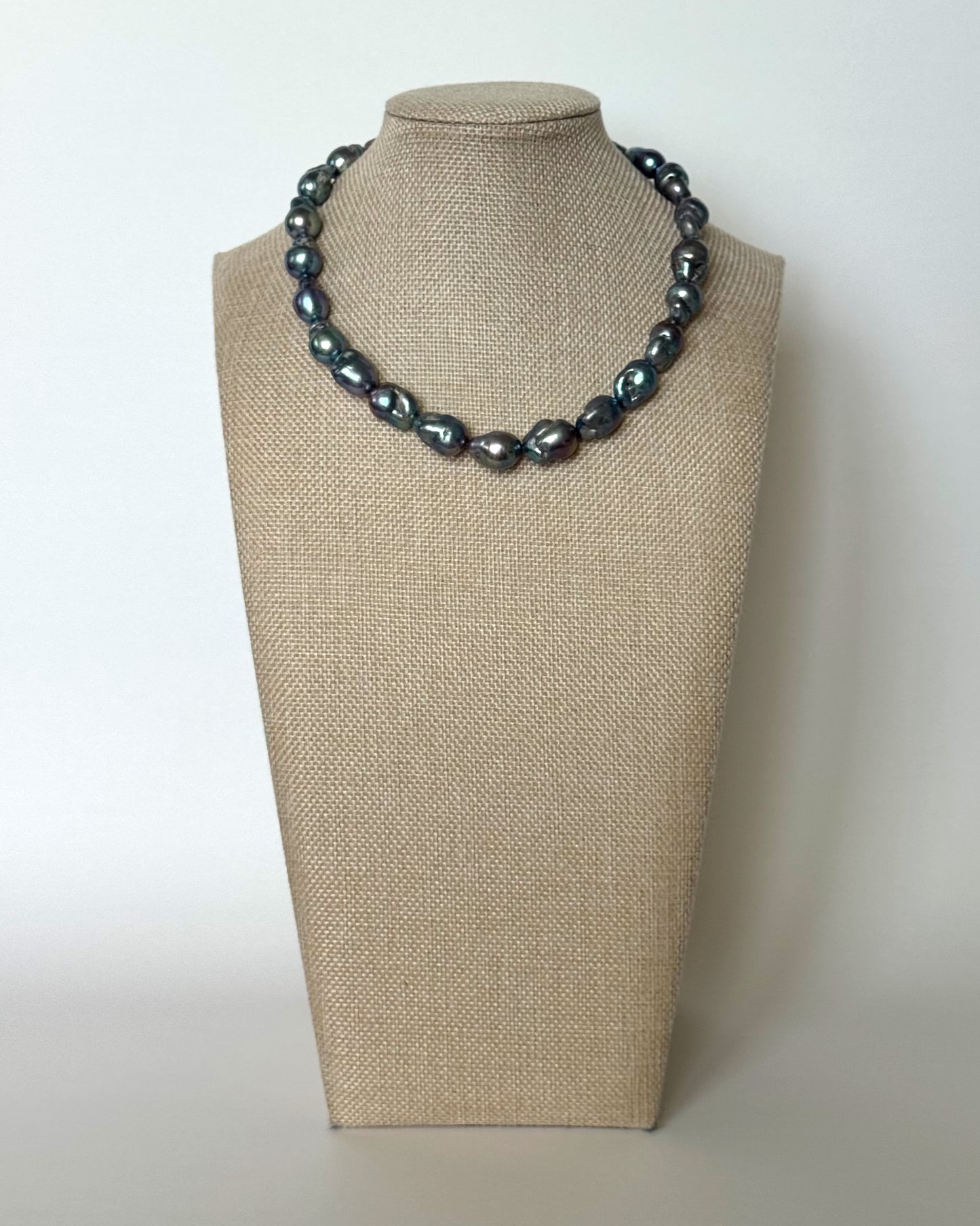 BLUE LAGOON PEARL NECKLACE