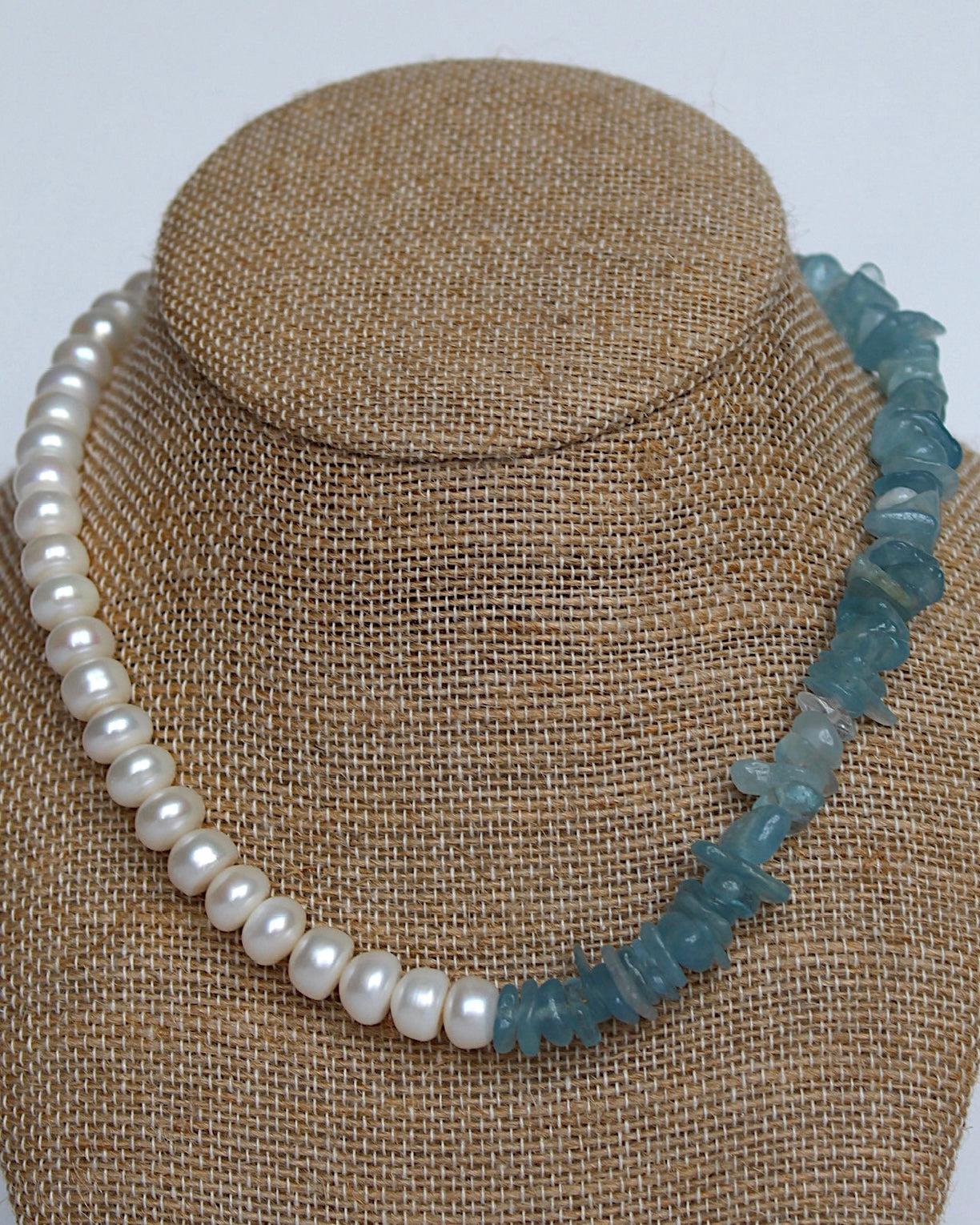 GLACIER NECKLACE