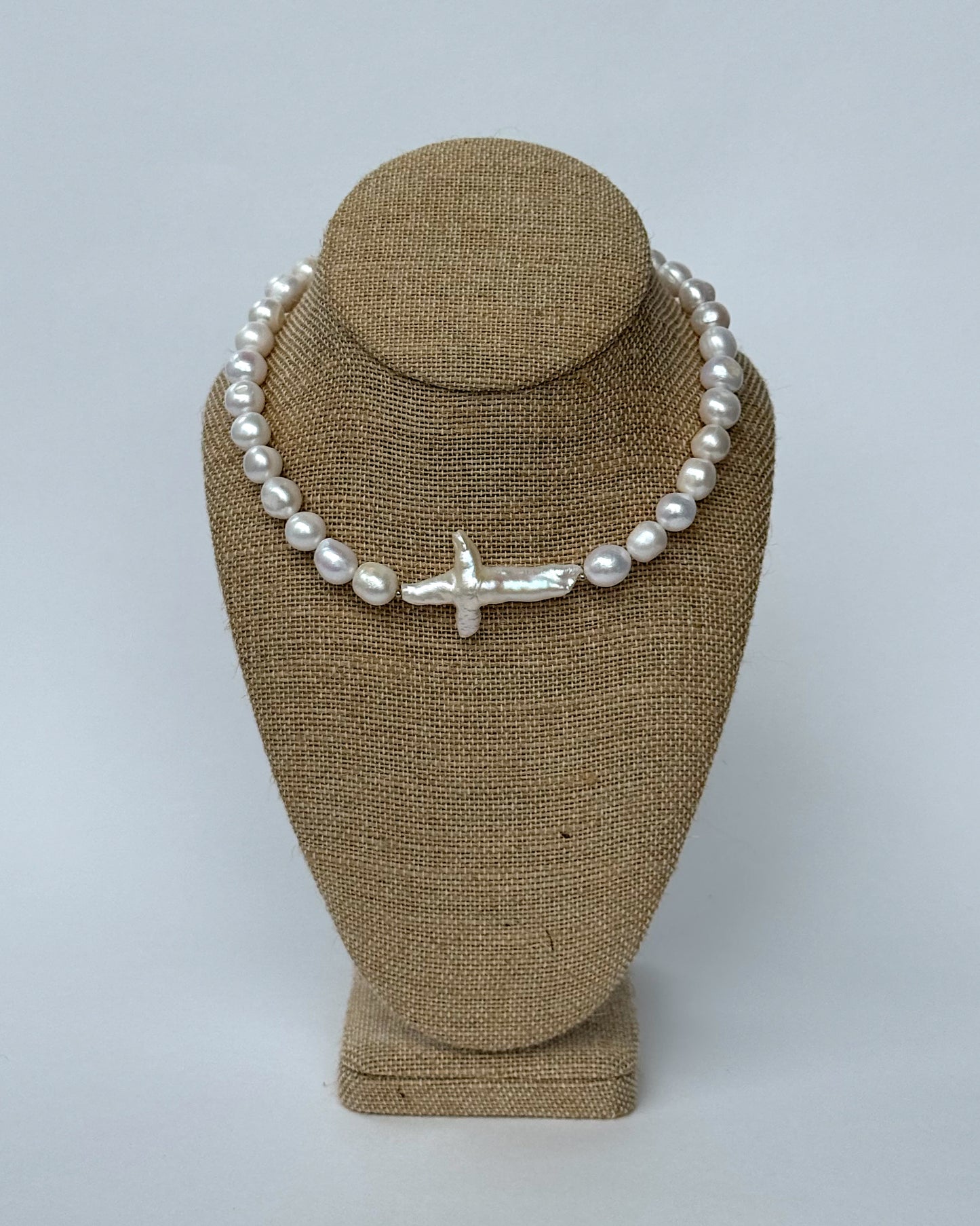 HALO PEARL NECKLACE