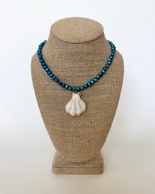 HORIZON SHELL NECKLACE