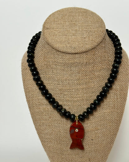 MIDNIGHT CATCH FISH NECKLACE