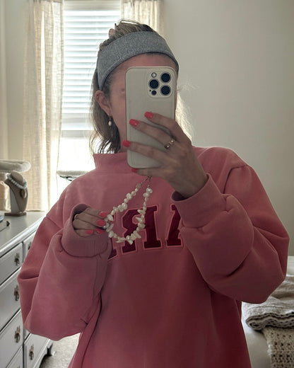 COOL GIRL PEARL PHONE CHAIN