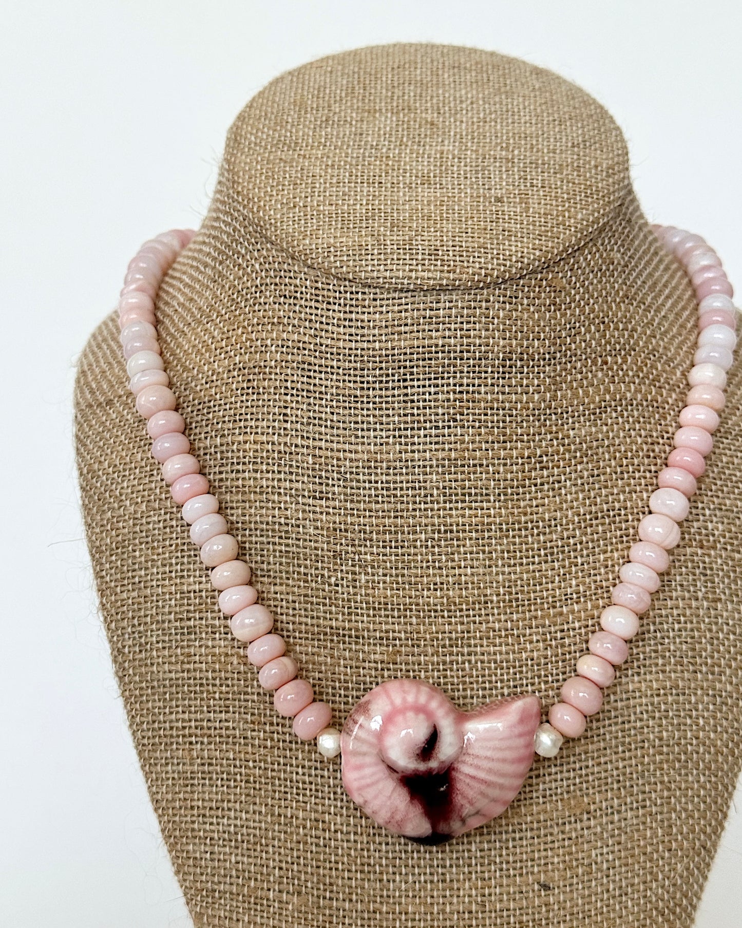 NAUTILUS NECKLACE - PINK