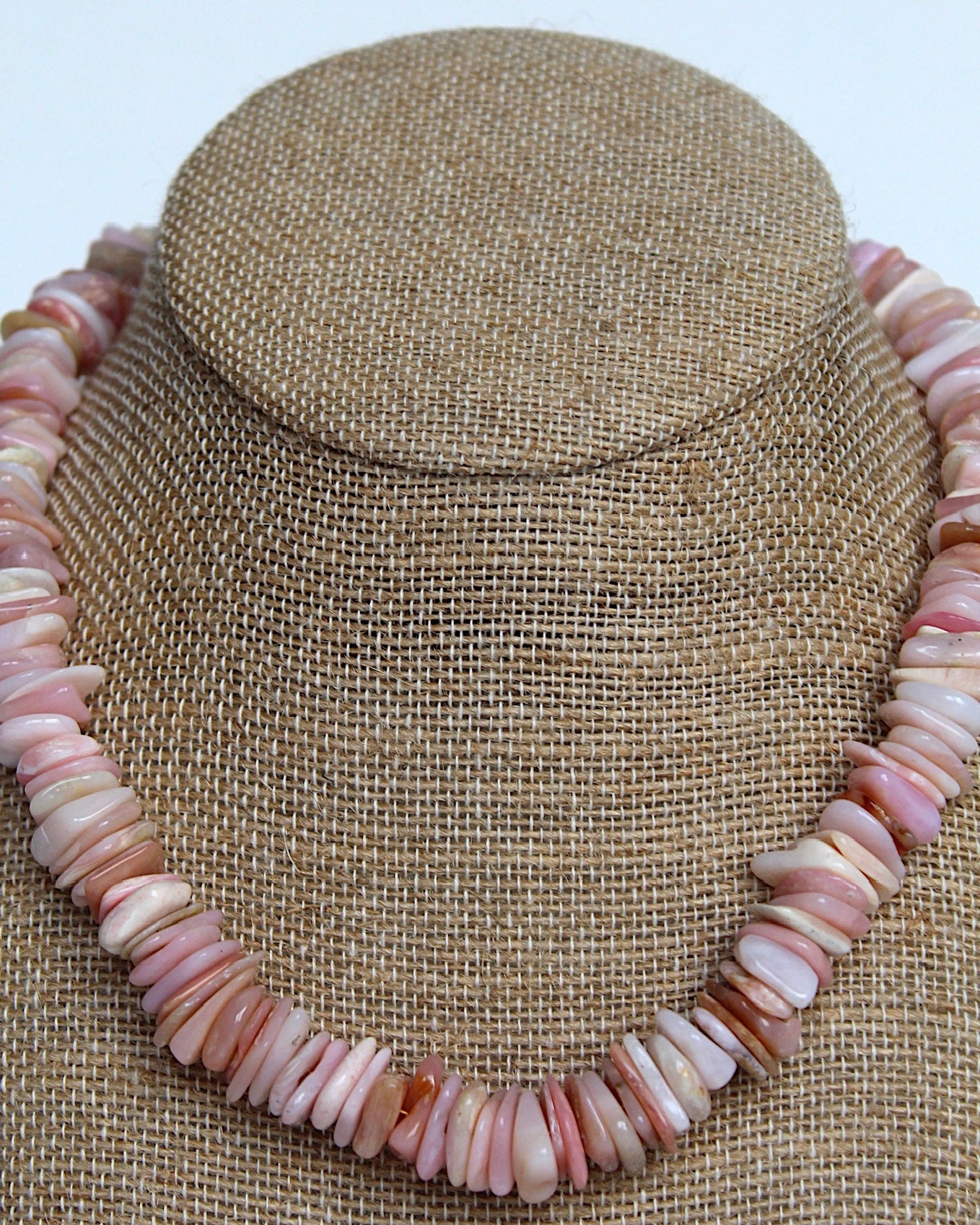 PINK SANDS NECKLACE