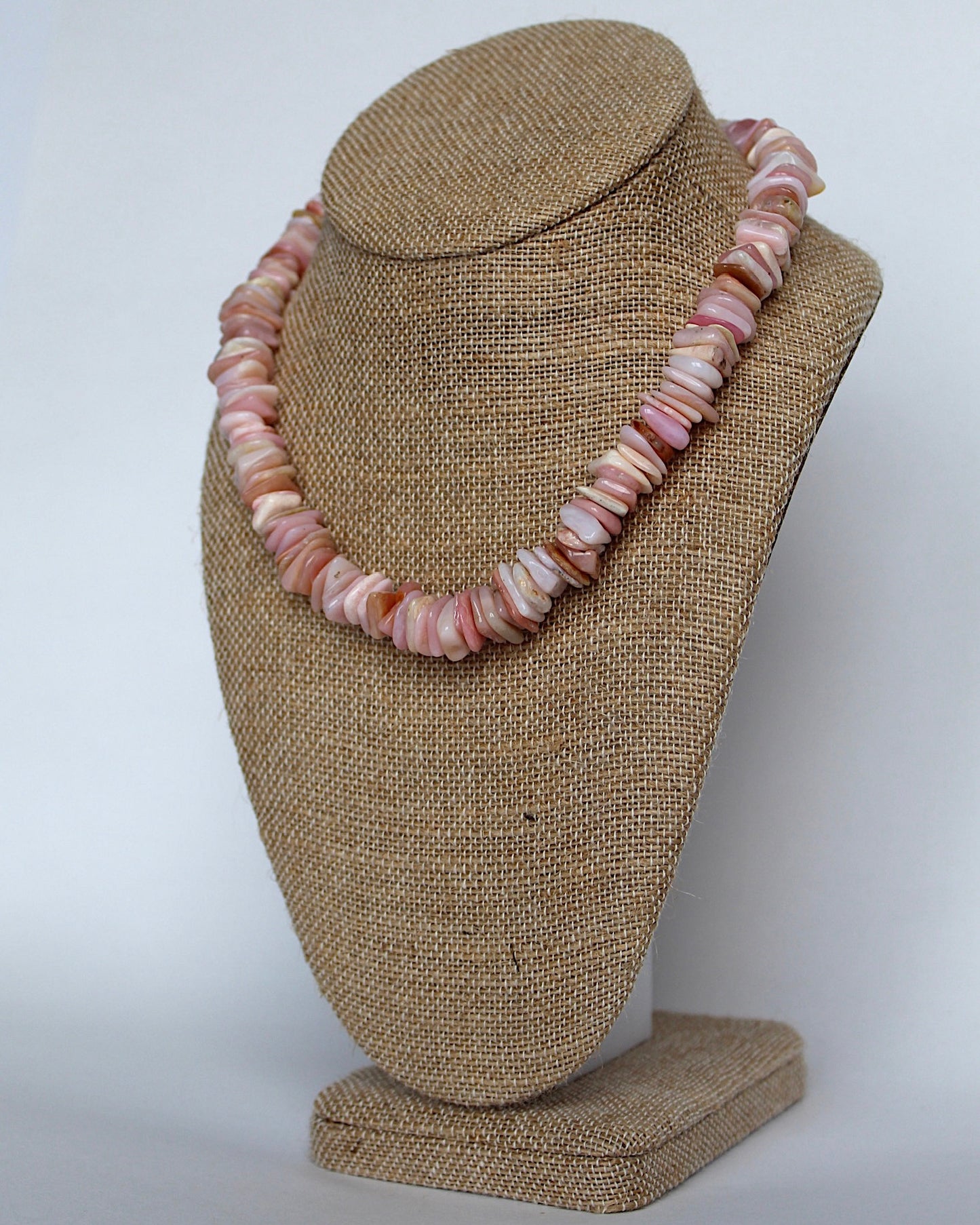 PINK SANDS NECKLACE