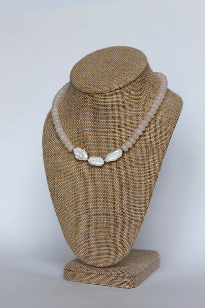 PRETTY IN PINK NECKLACE