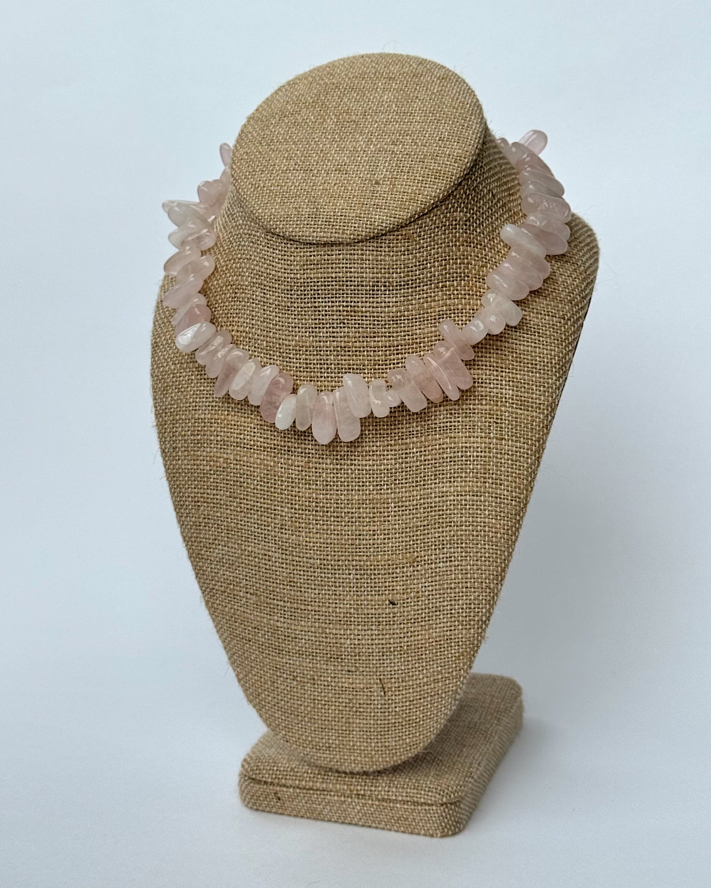 ROSETTE NECKLACE