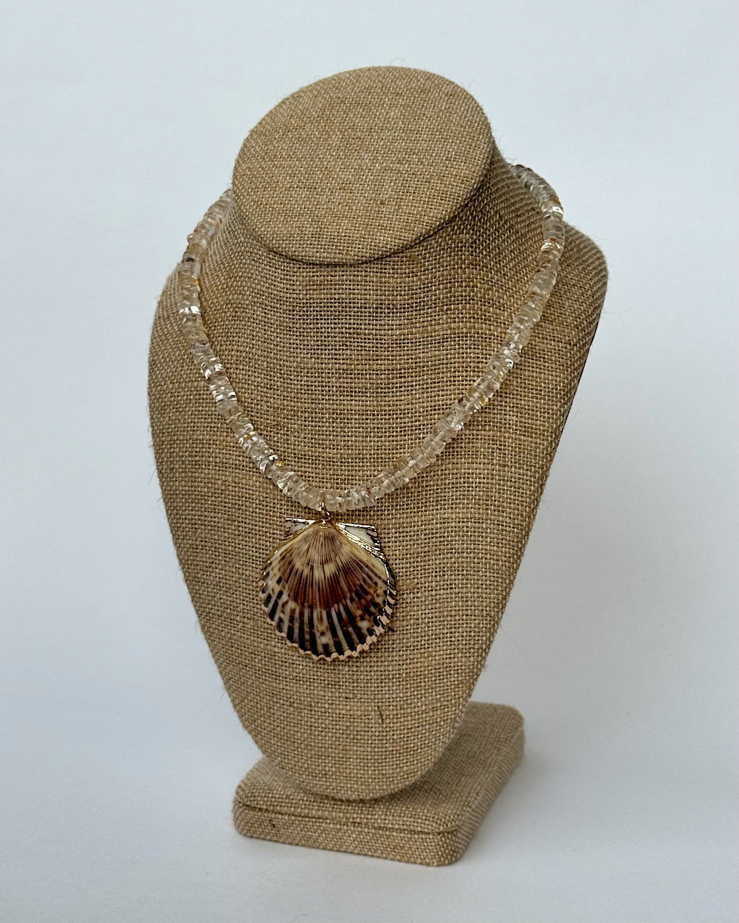 SIENNA SHELL NECKLACE