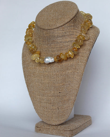 THE COASTLINE NECKLACE - CITRINE