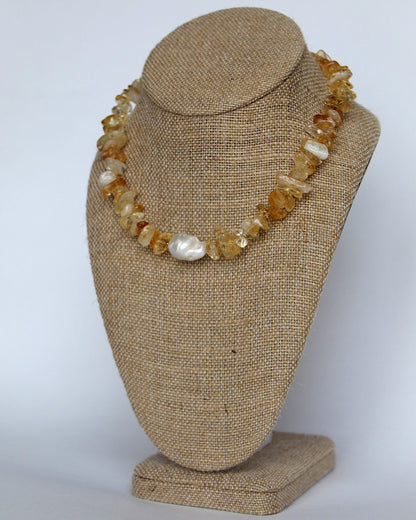 THE COASTLINE NECKLACE - CITRUS