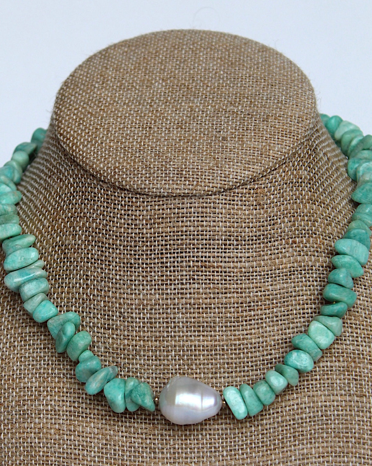 THE COASTLINE NECKLACE - MINT