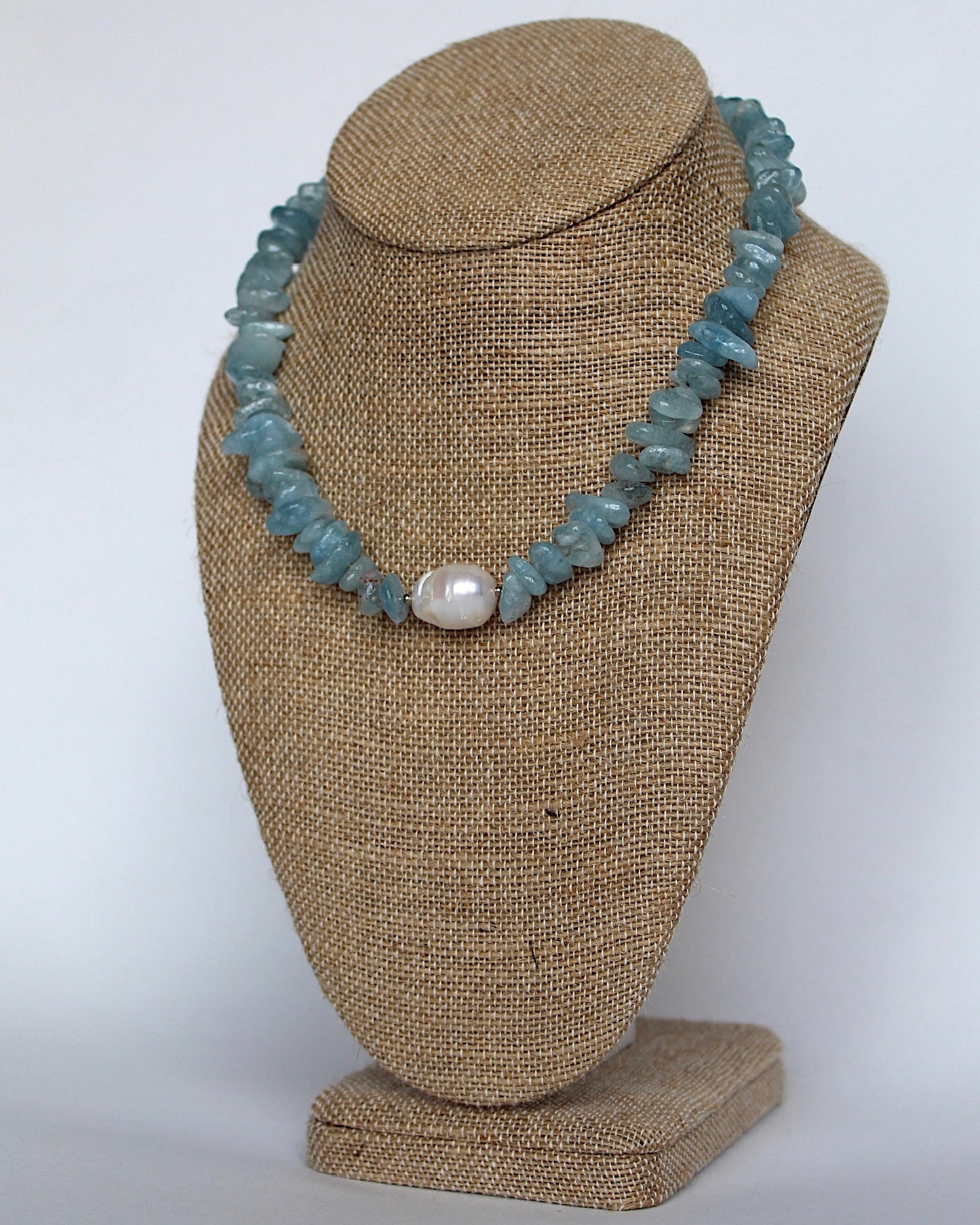 THE COASTLINE NECKLACE - SEAGLASS