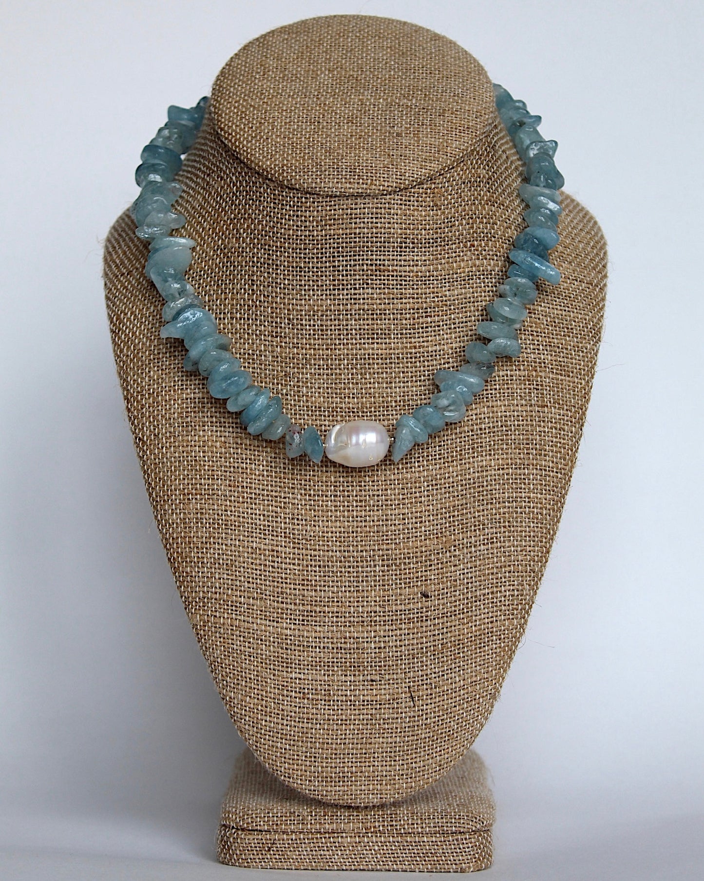 THE COASTLINE NECKLACE - SEAGLASS