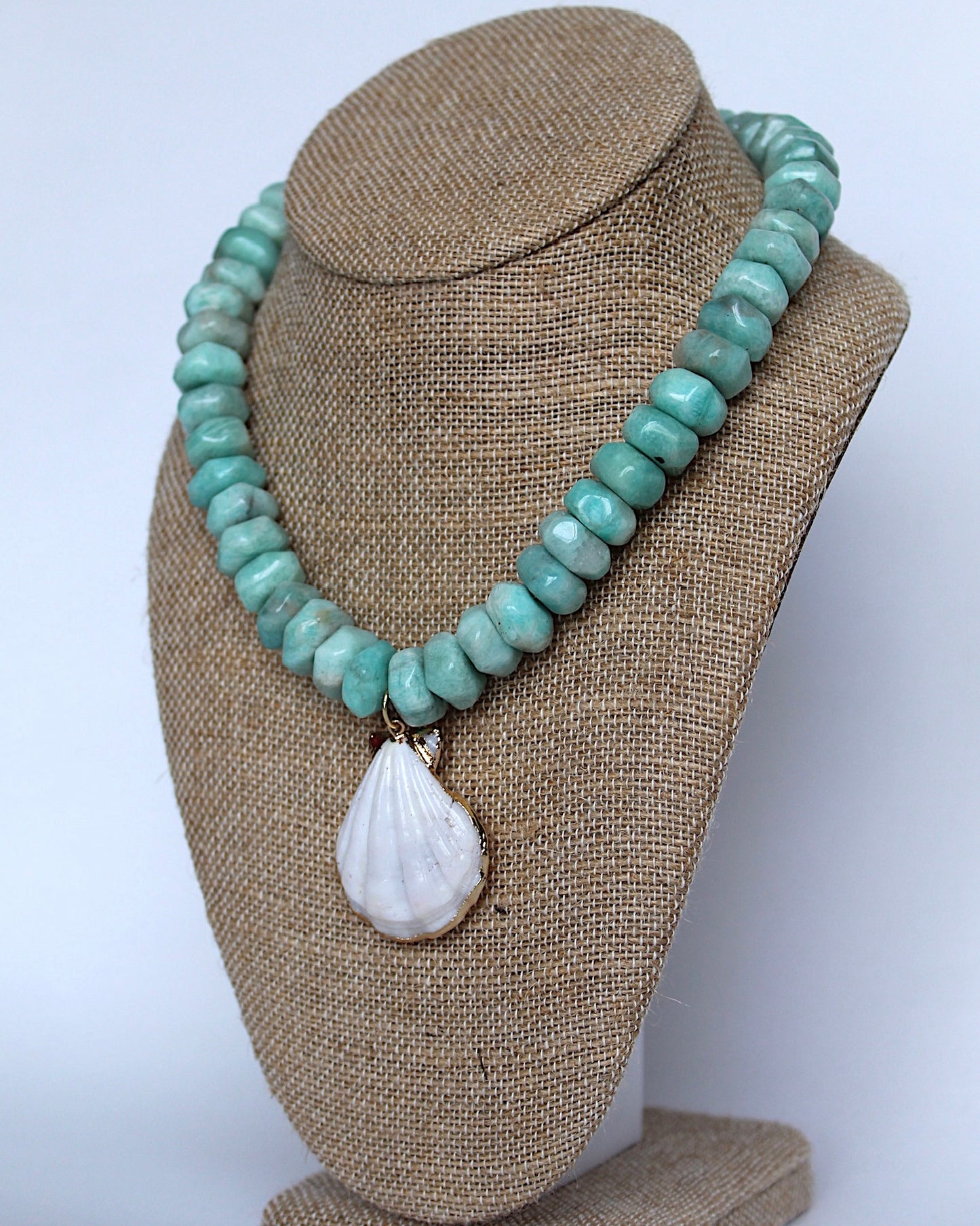 THE TIDEPOOL NECKLACE - BLUE
